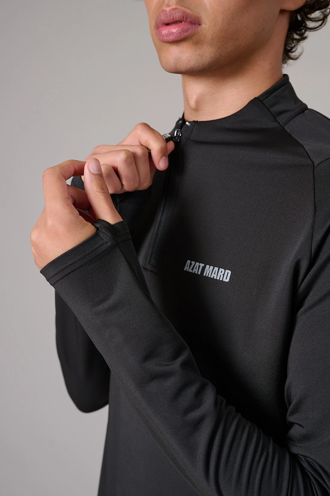 BLACK ACTIVEWEAR SWEATER - Image 4