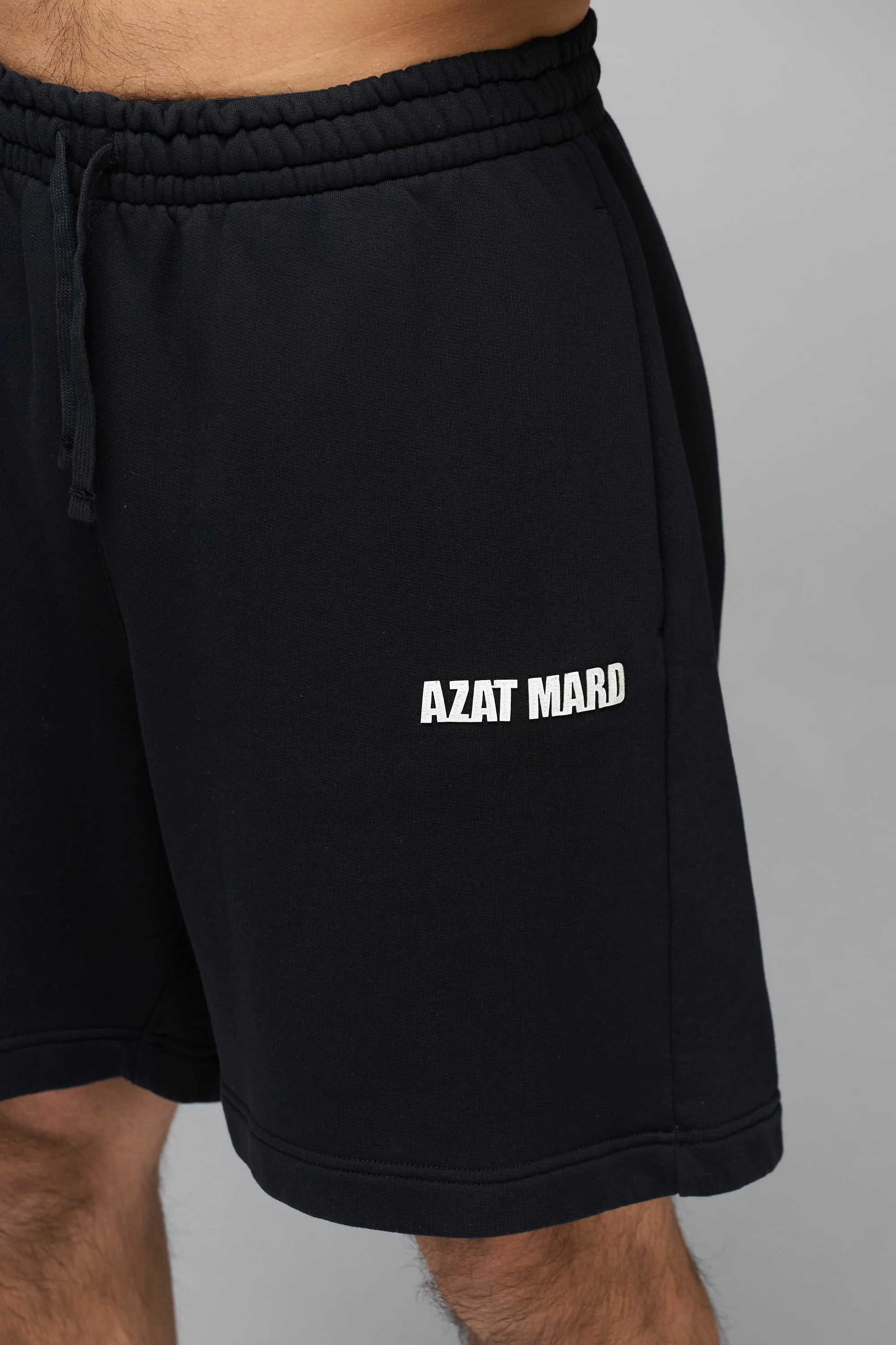 BLACK CREST SHORTS - Image 4