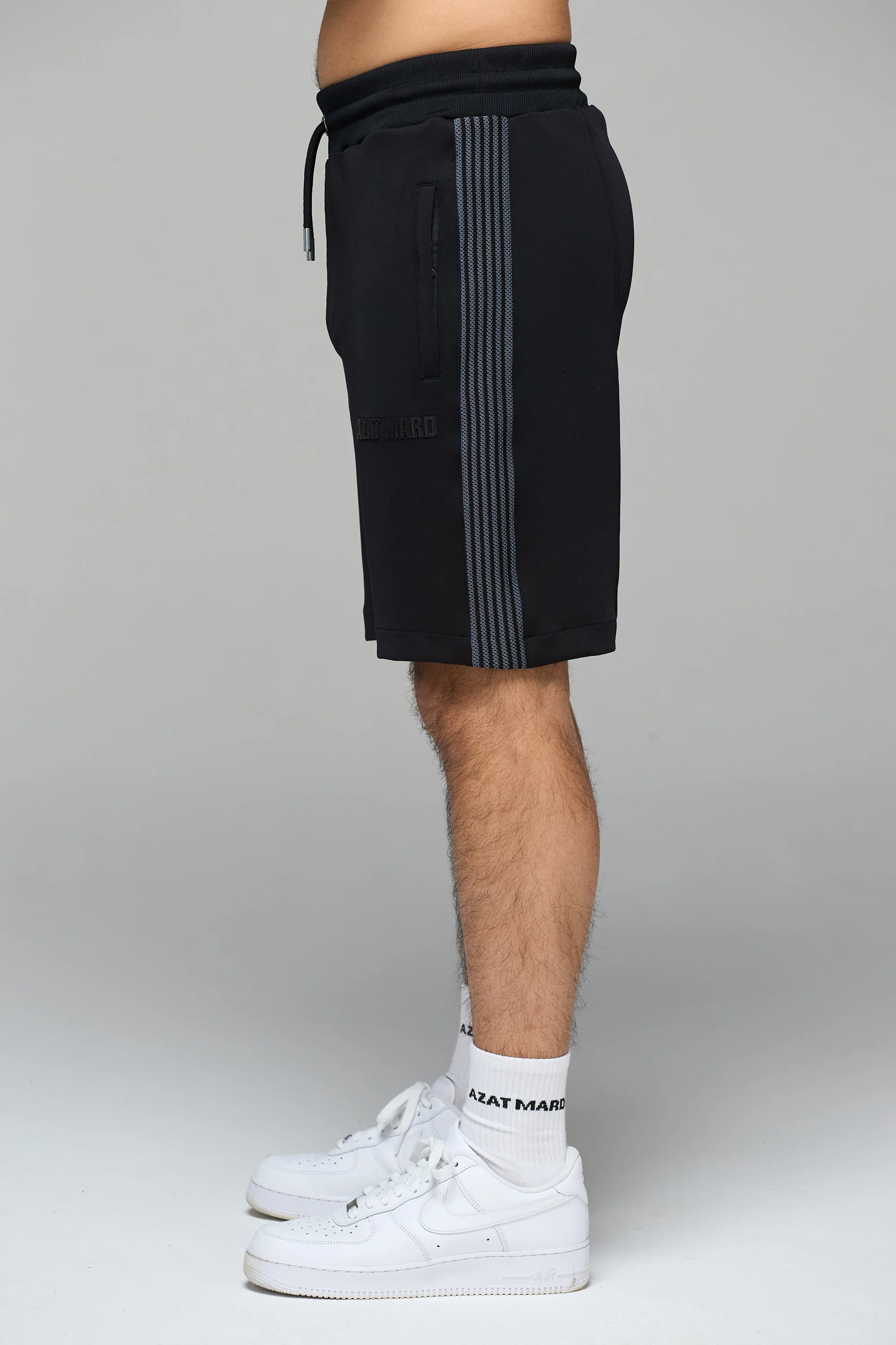 BLACK TRACKSUIT SHORTS - Image 3