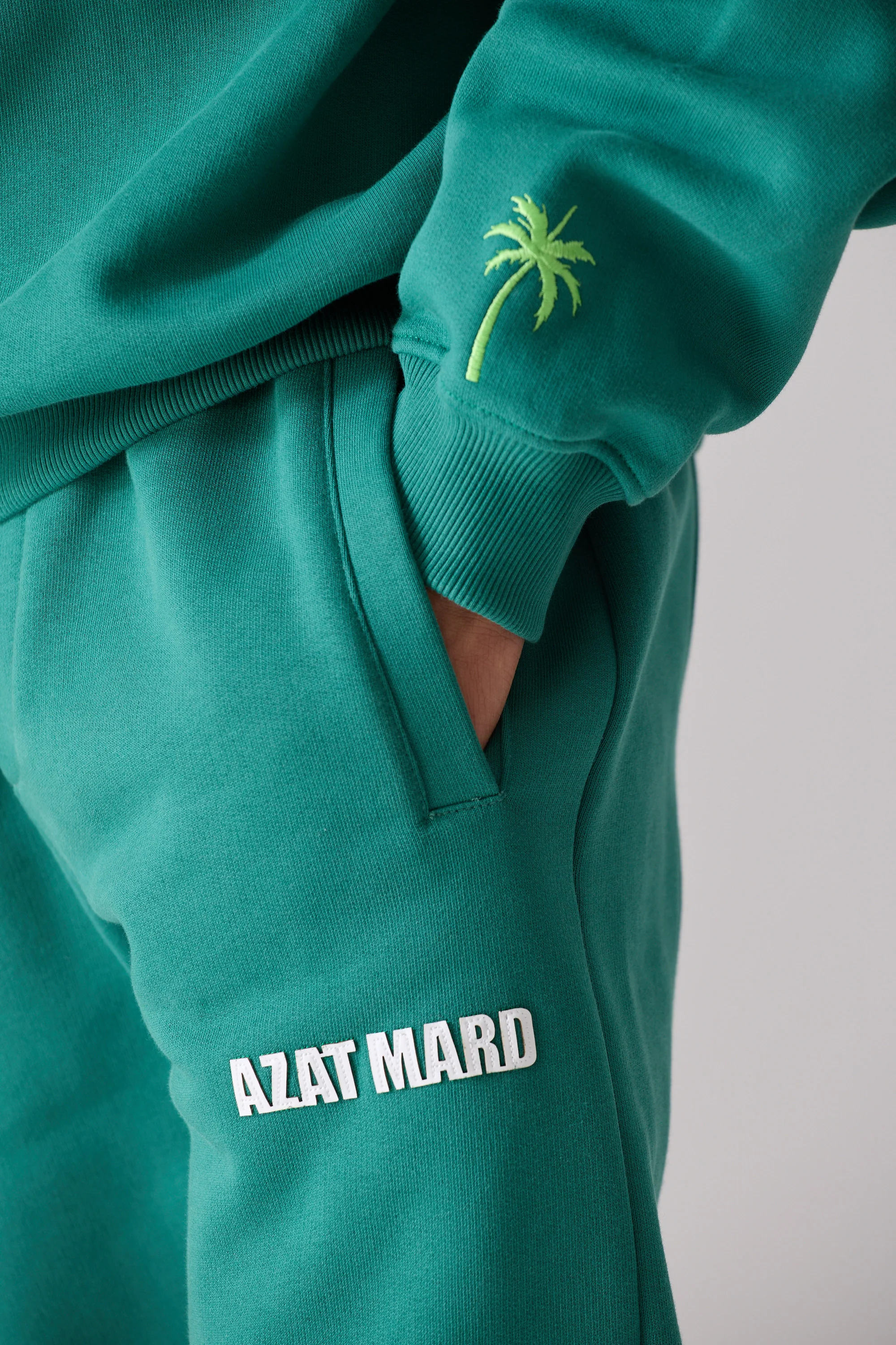 GREEN AM COUNTRY CLUB SWEATER - Image 7