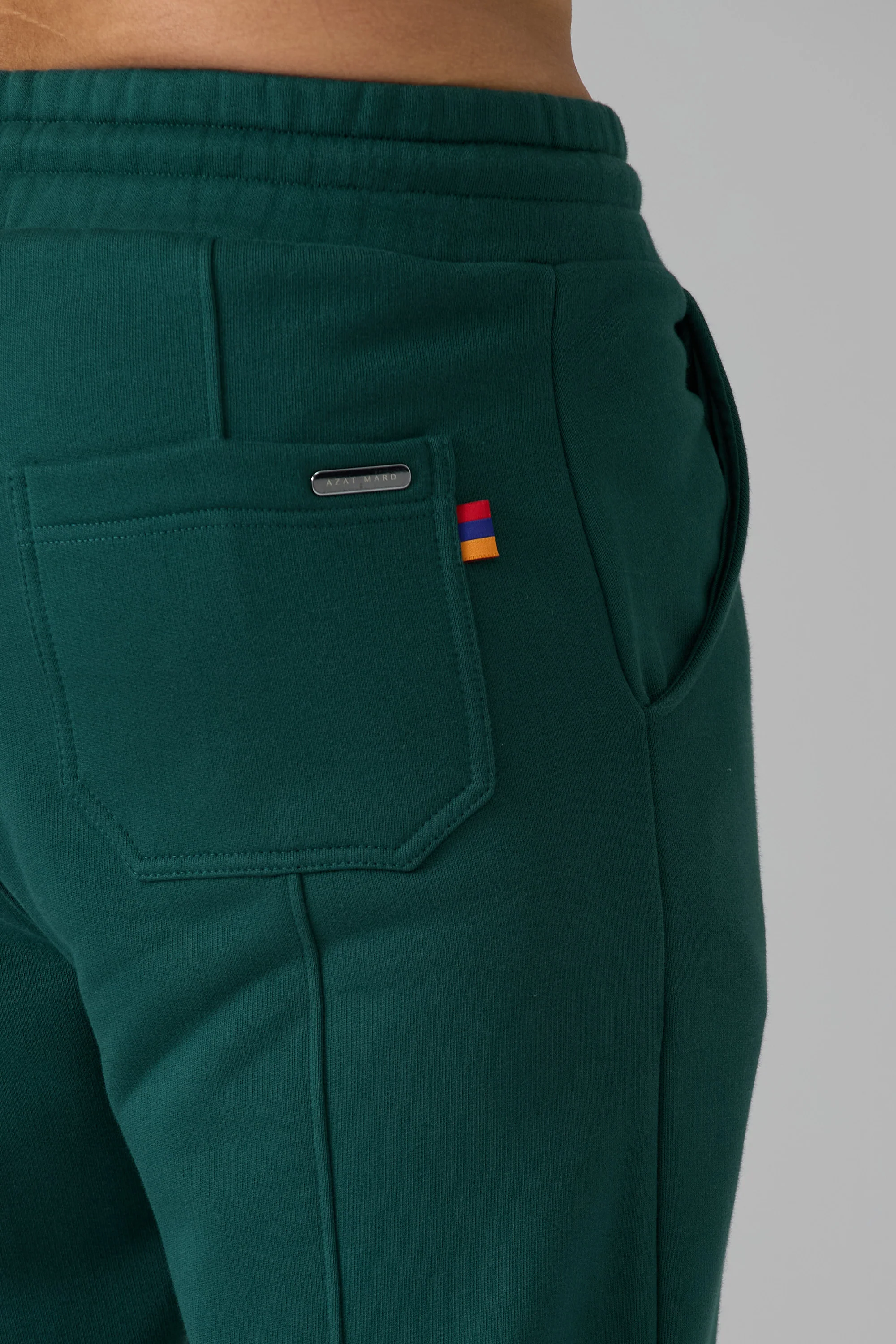 LES GENS GREEN CUFFED JOGGERS - Image 4
