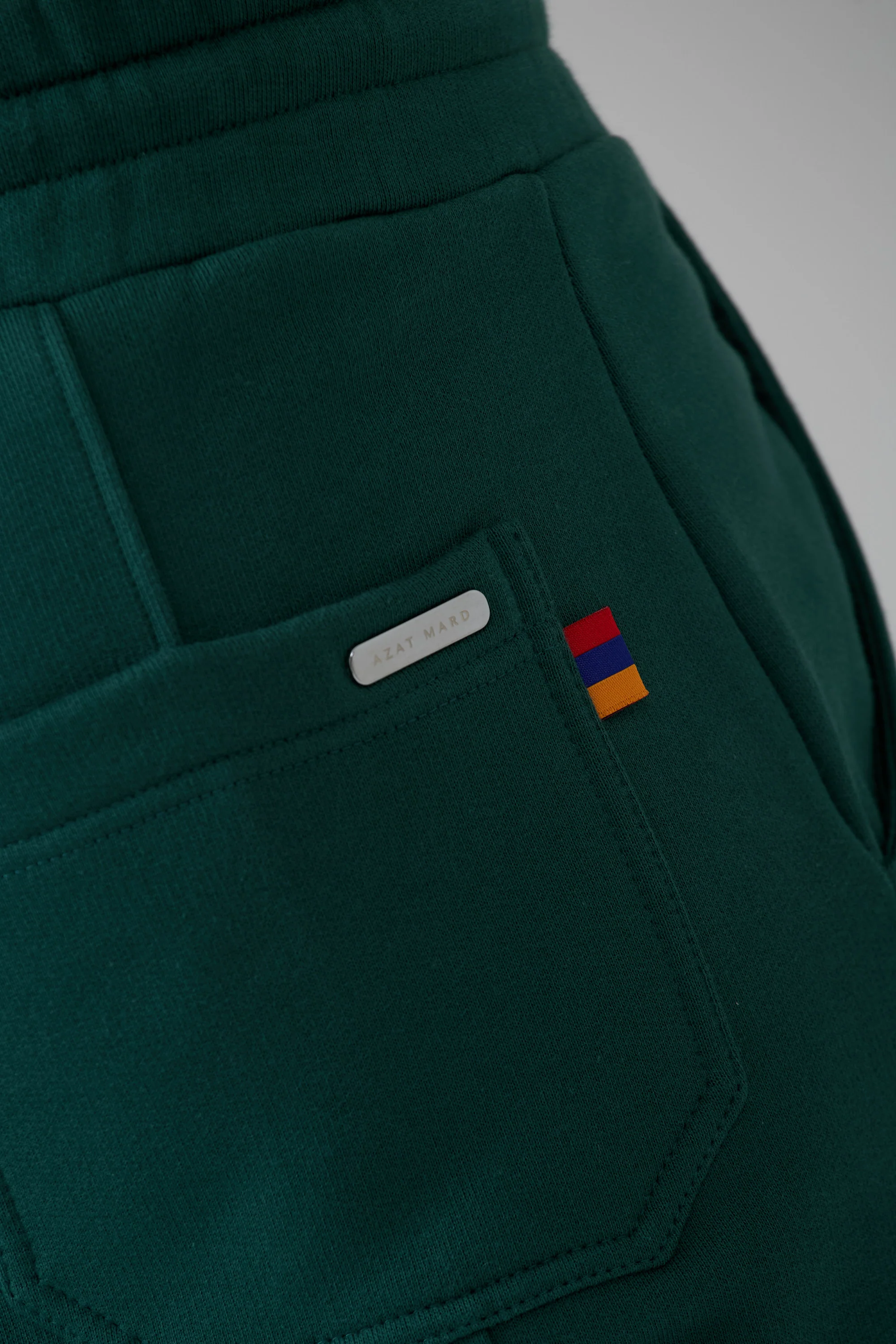 LES GENS GREEN CUFFED JOGGERS - Image 6