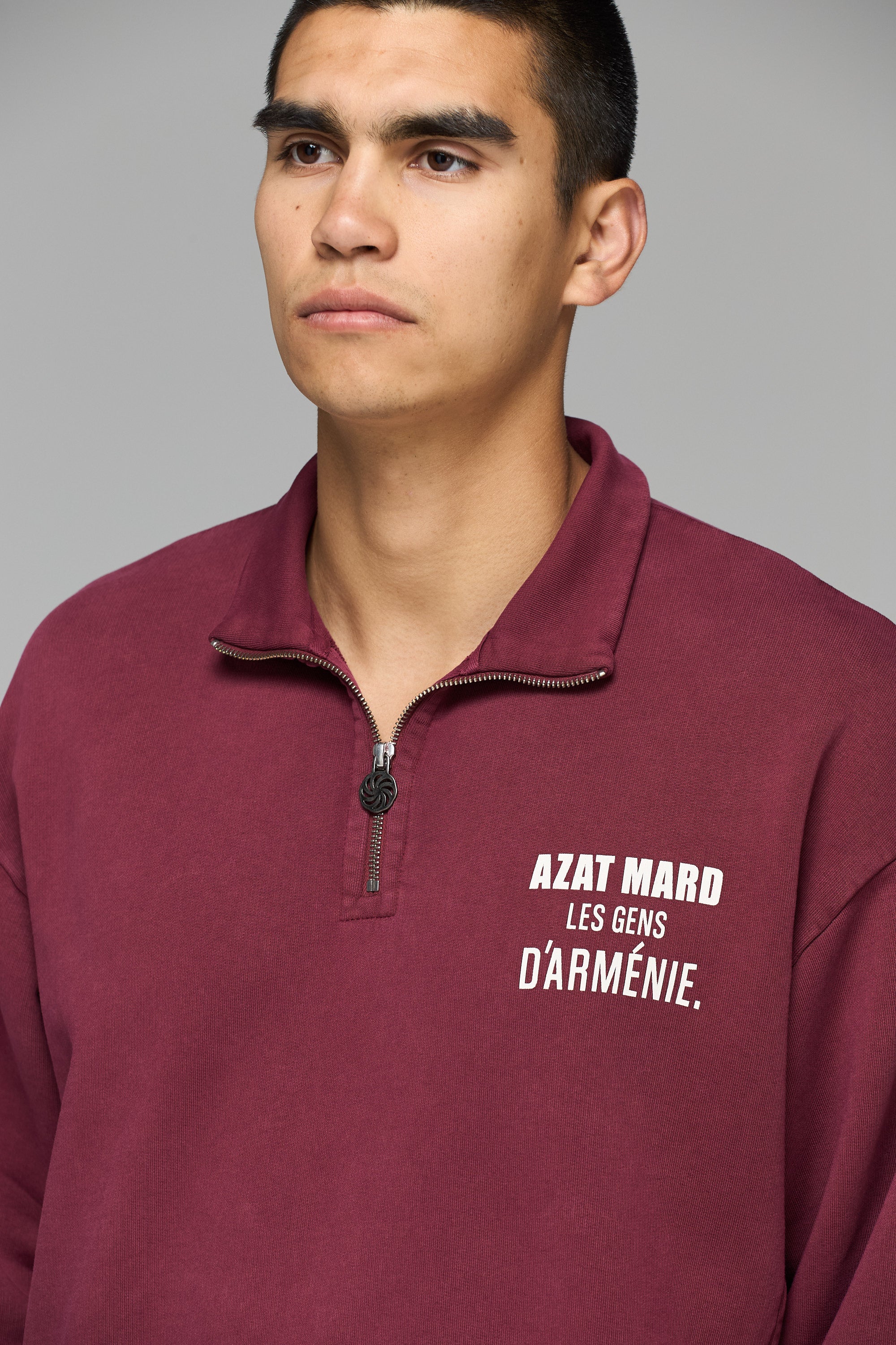 LES GENS MAROON QUARTER ZIP SWEATER - Image 5