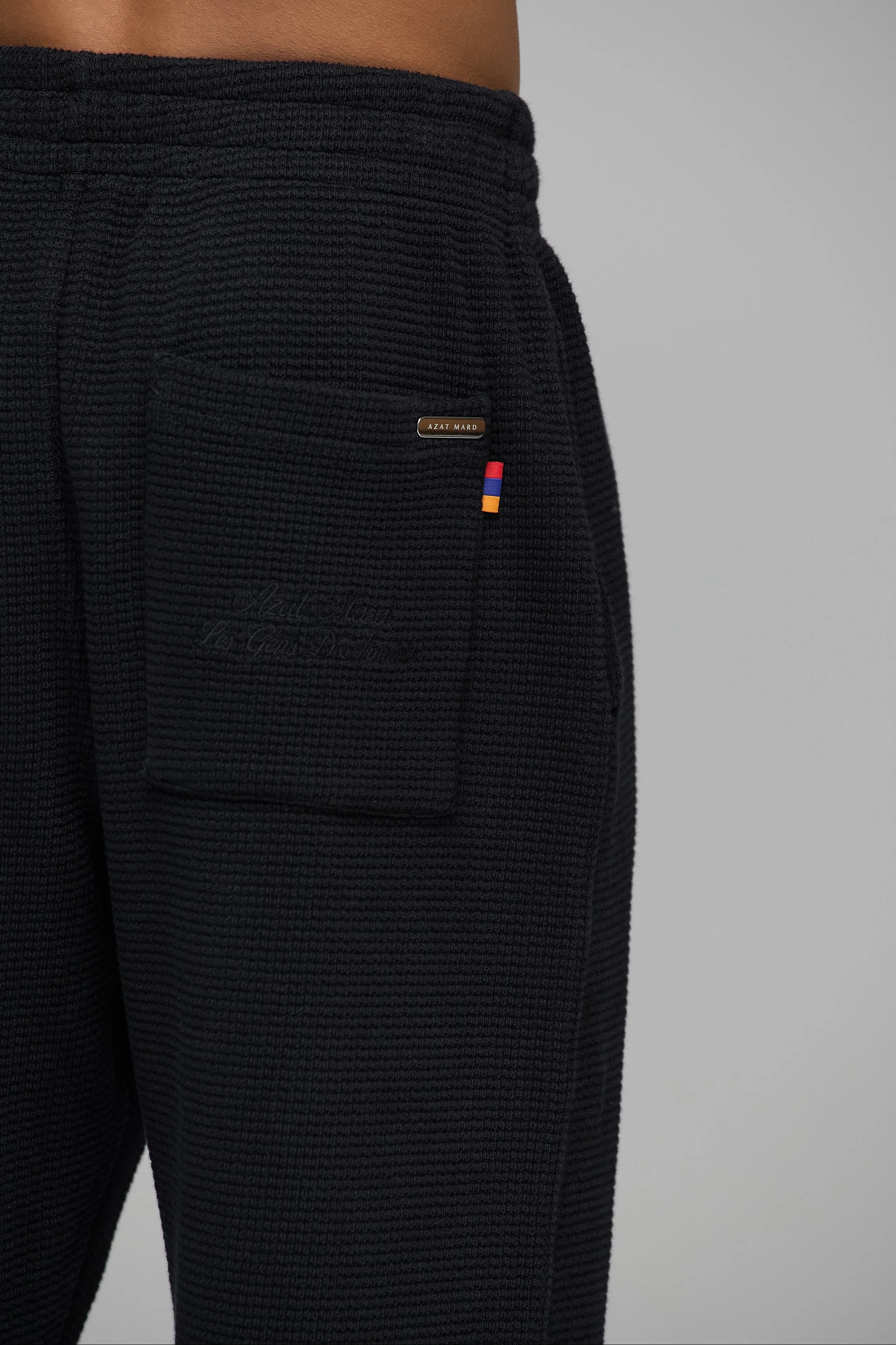 LES GENS SIGNATURE STRAIGHT LEG WAFFLE JOGGERS - Image 3