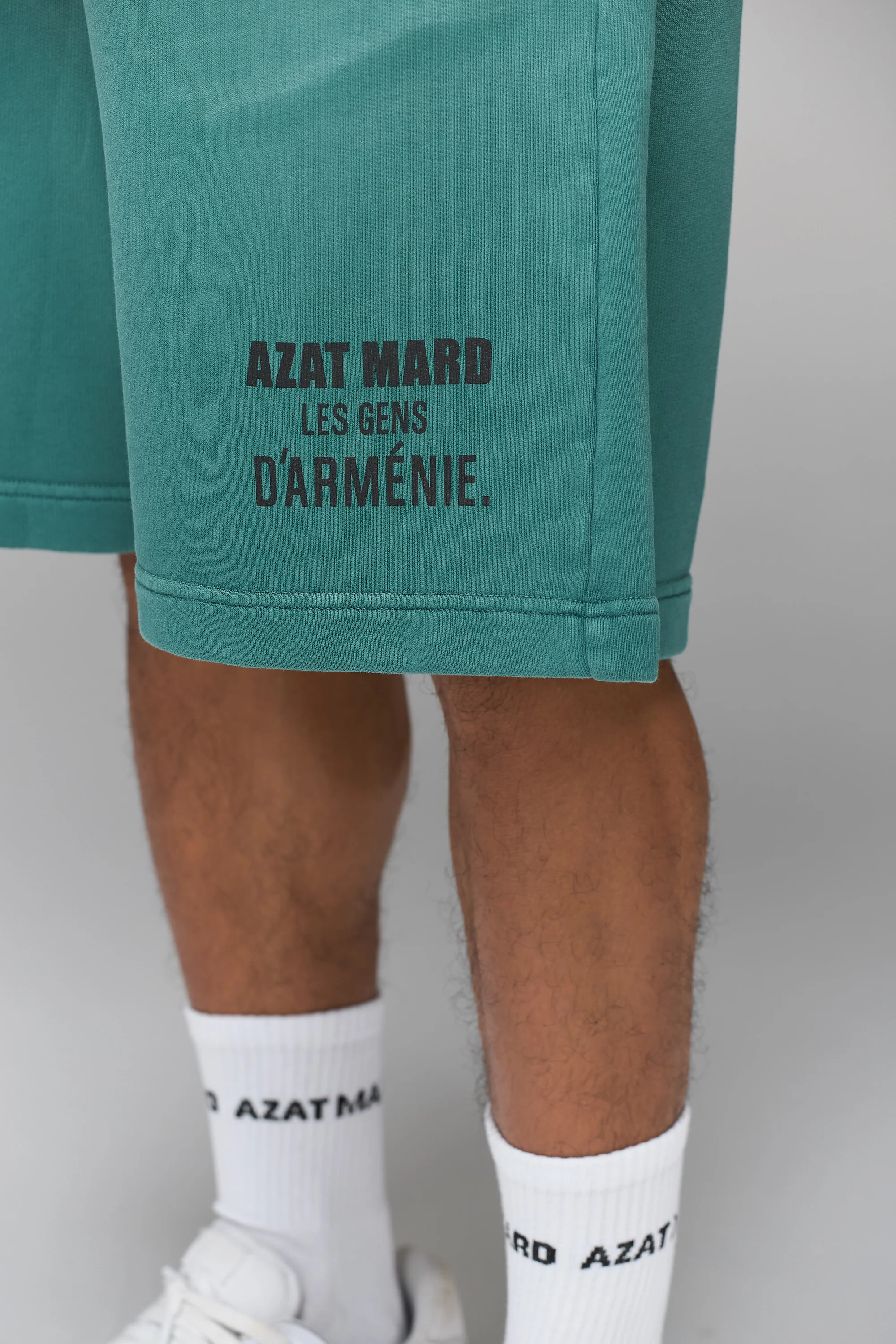 LES GENS WASHED GREEN SHORTS - Image 2