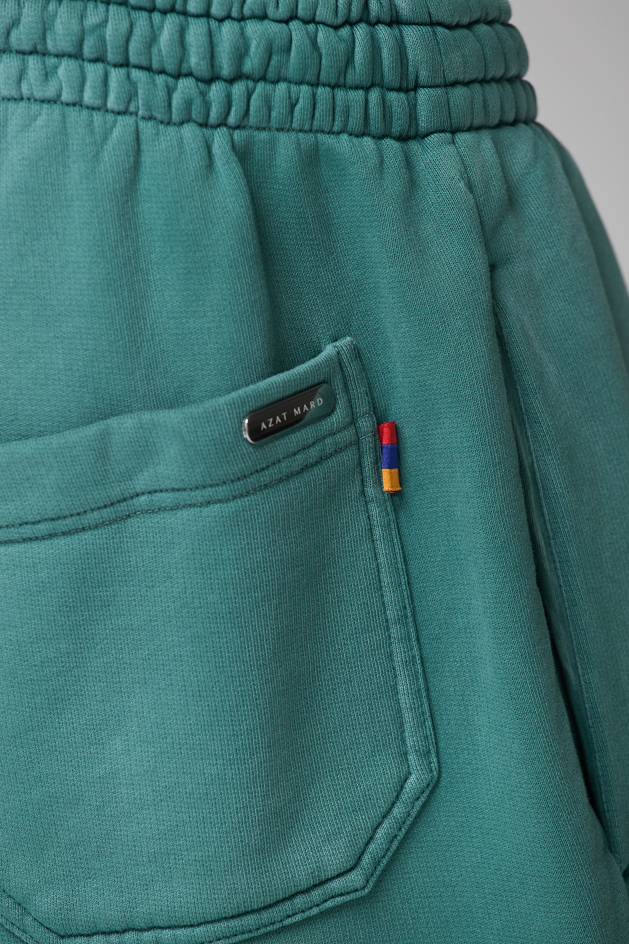 LES GENS WASHED GREEN SHORTS - Image 5