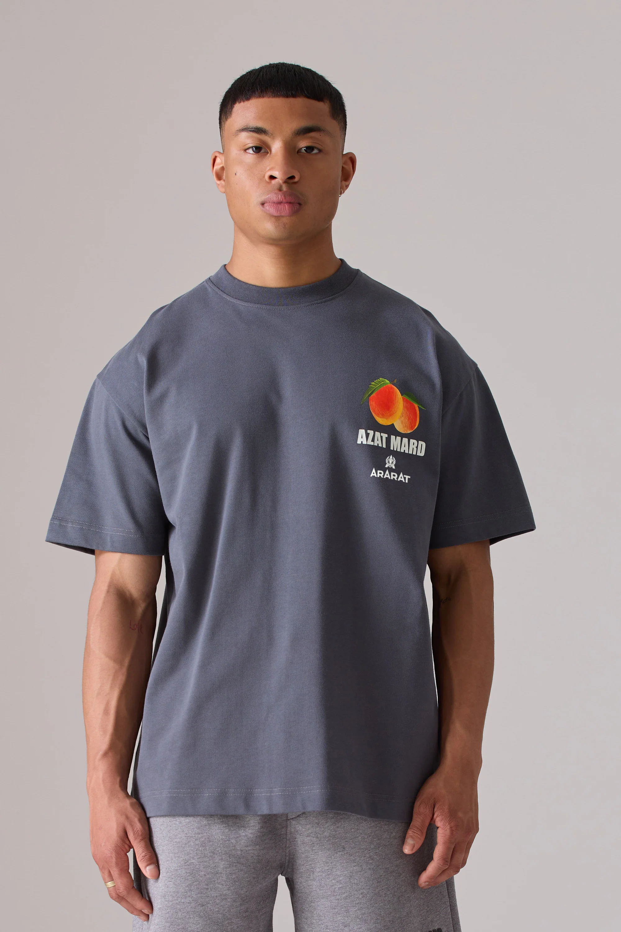 LIMITED EDITION AZAT MARD X ARARAT BRANDY T-SHIRT - Image 3