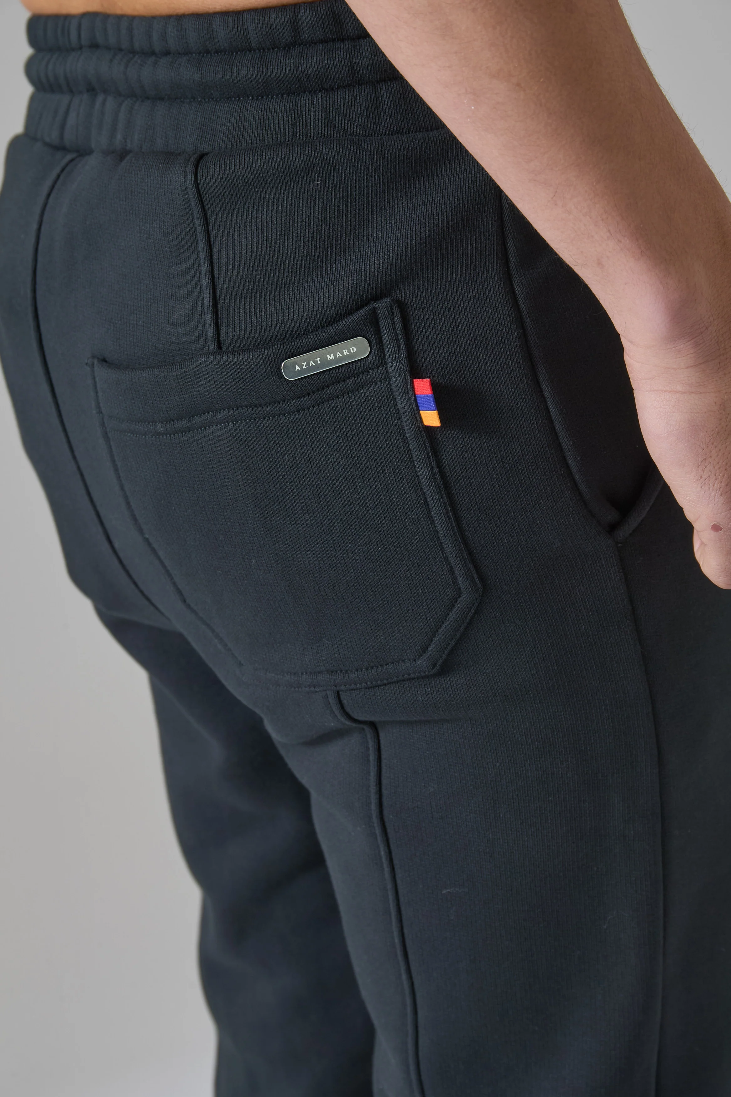 SPECIAL BLENDS JOGGERS - Image 3