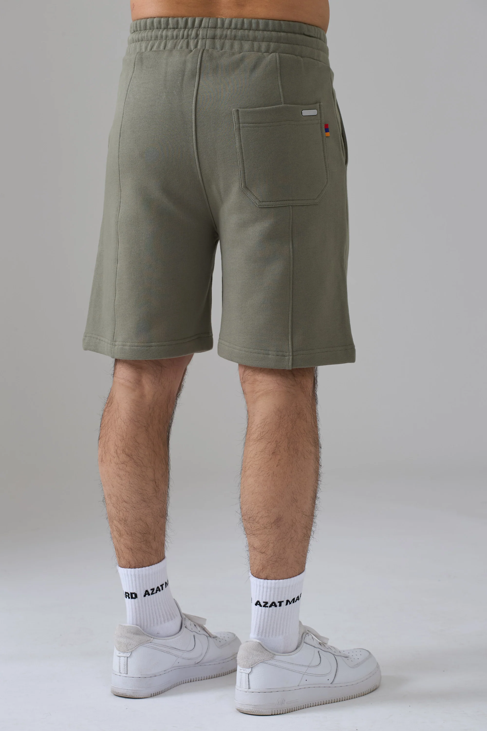 WORLD FAMOUS AZAT MARD TEAM TAUPE SHORTS - Image 5